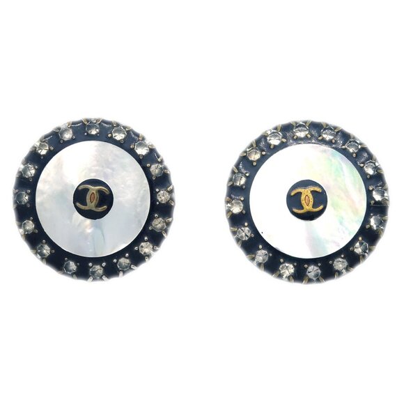 Chanel Black Button Shell Earrings Clip-On - Picture 1 of 4